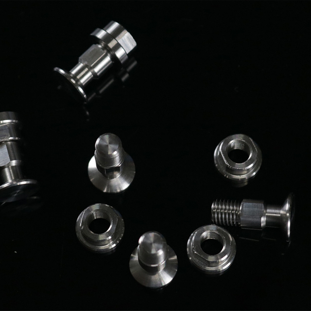 सीएनसी स्टेनलेस स्टील स्क्रू और नट